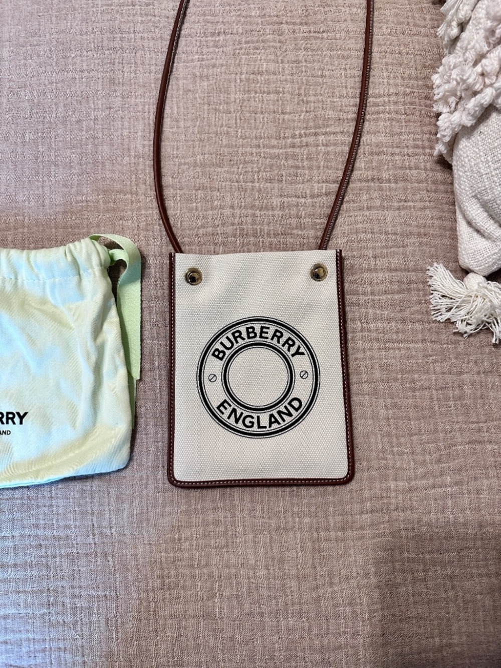 Burberry Canvas Crossbody Pouch – New, With Dust Bag - Picture 5 of 8